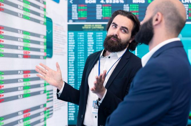 The USA Stock Market at Record Highs: Confidence or Complacency?