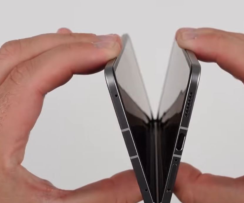 apple iphone foldable