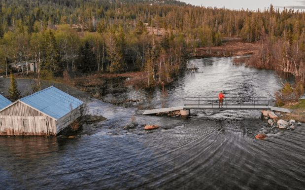 The UK’s Next Five Years of Weather: Climate Change, Flood Risk, and Economic Cost