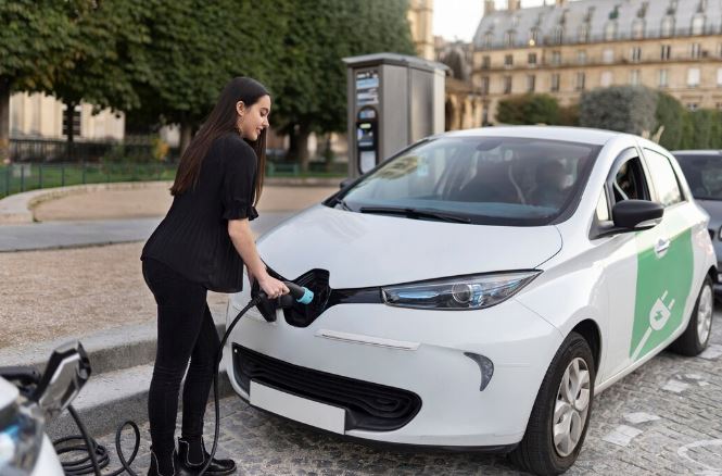 Are Electric Vehicles Truly Green — or Just Politically Convenient?