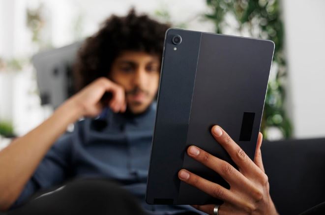 Samsung’s Foldable Future: Is the Smartphone About to Change Shape Again?