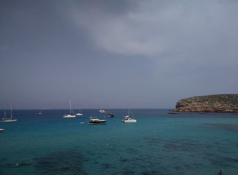 Trump Blockades the Strait of Hormuz